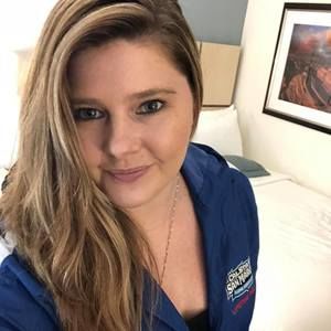 Meet your Posher, Danielle